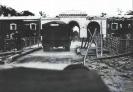 Техника Вермахта въезжает в крепость через Трехарочные ворота. Сентябрь 1939 года. Пока мост через передовой ров на Западном острове не был взорван, дорога шедшая через крепость была одной из активно используемых.