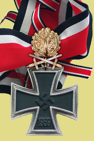 Рыцарский крест с золотыми дубовыми листьями,мечами и бриллиантами